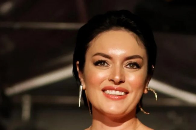 Ezgi Mola o seriji Dunyayi Degistiren Ayten / Ayten koja je promenila svet