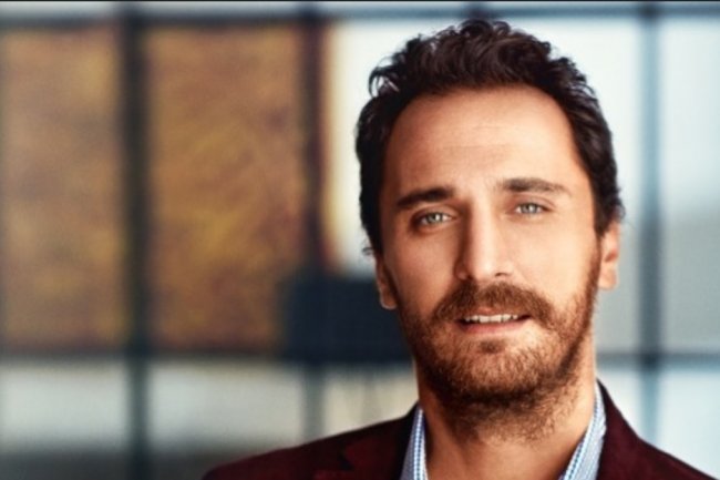 Firat Celik u seriji Yali Capkini