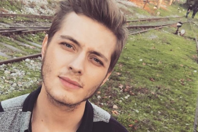 Burak Tozkoparan emotivan zbog njegove nove serije Ates Kuslari