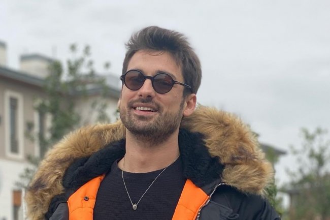 Alp Navruz - Samoća mi ide dobro!