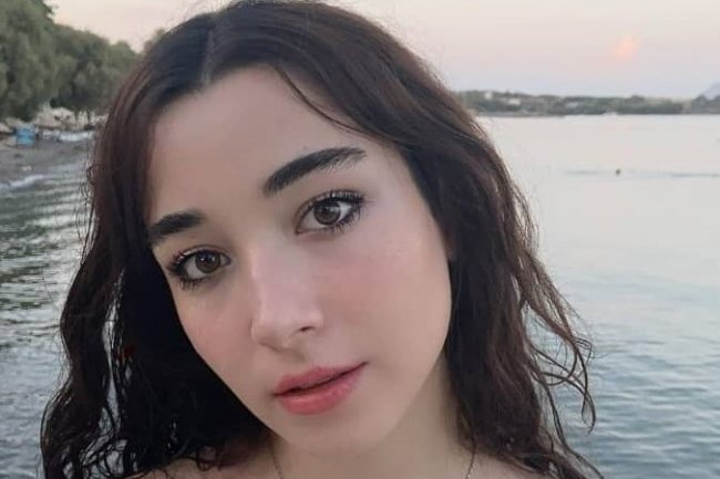 Lara Domac impresionira svojim likom u seriji Uc Kiz Kardes