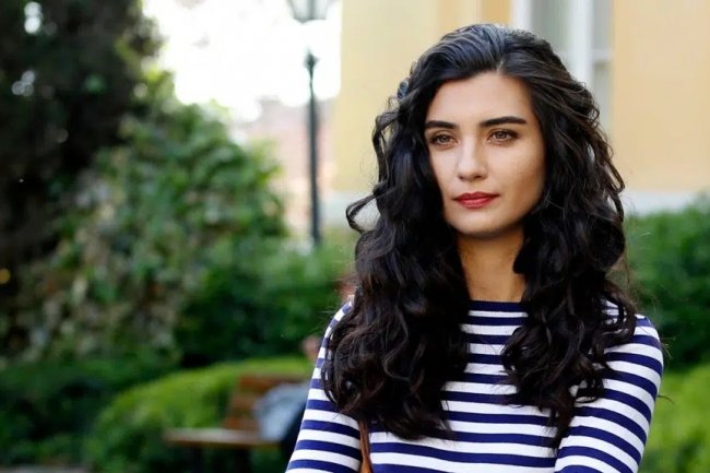 Tuba Buyukustun (nije) dobila veoma zanimljivu ponudu