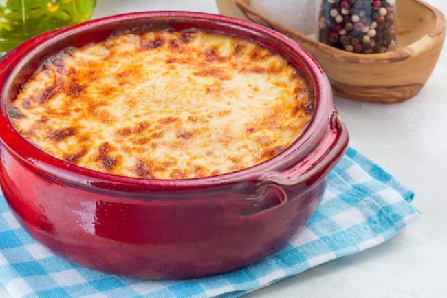 Pileće belo meso zapečeno sa sirom | Recept