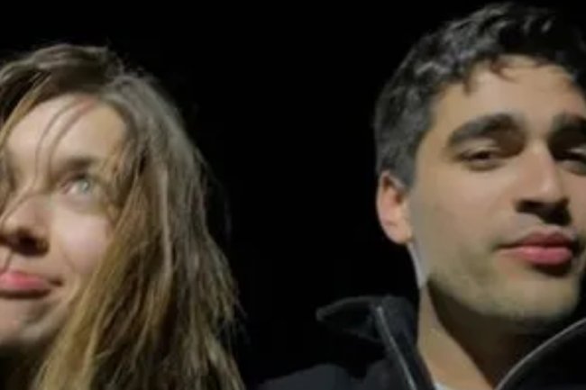 Afra Saracoglu i Mert Ramazan Demir novom fotografijom nasmejali fanove