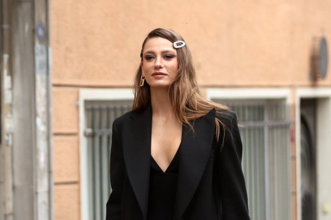 Serenay Sarikaya dobija pohvale zbog serije Aile