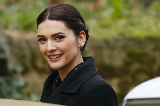 Berguzar Korel se vraća novim ambicioznim projektom