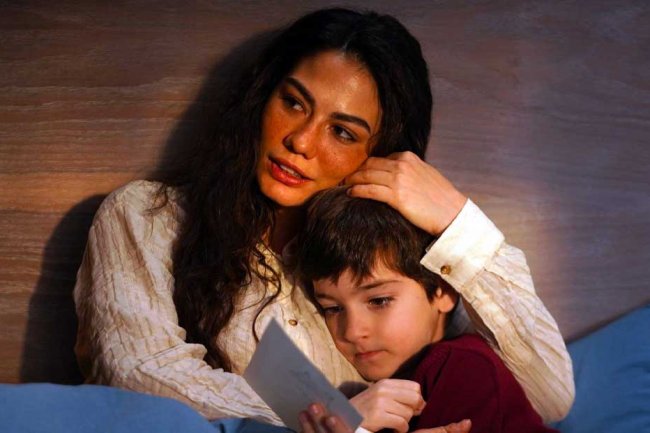 Demet Ozdemir u seriji Adim Farah od kritika do pohvala!