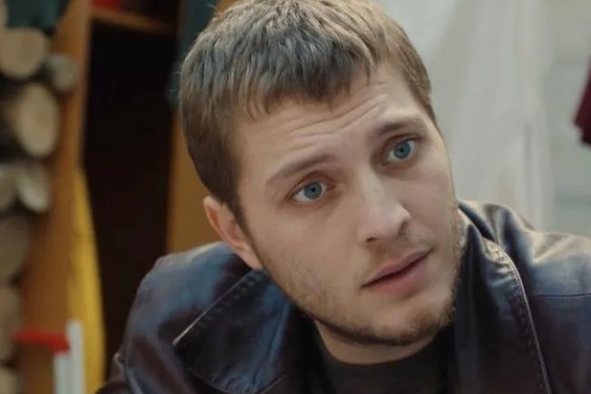 Burak Tozkoparan dobija pohvale zbog serije Ates Kuslari / Vatrene ptice