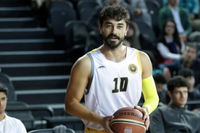 Gokhan Alkan je pun hvale za seriju Kralice i Burcu Ozberk!