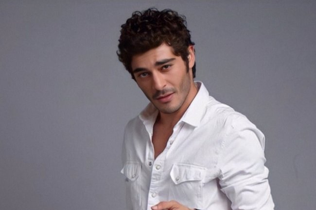 Burak Deniz o novoj seriji sa Hande Ercel