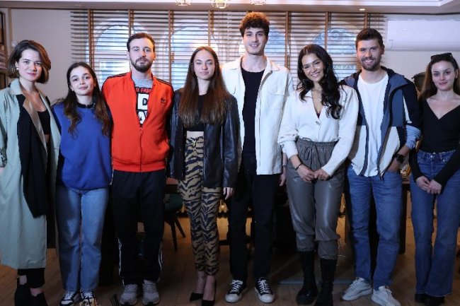 Stiže nam nova turska serija Kendi Dusen Aglamaz