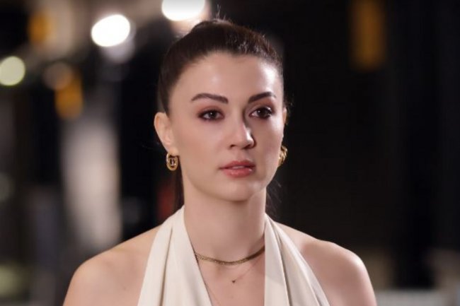 Razočarenje fanova Burcu Ozberk zbog serije Kralice / Kraljica