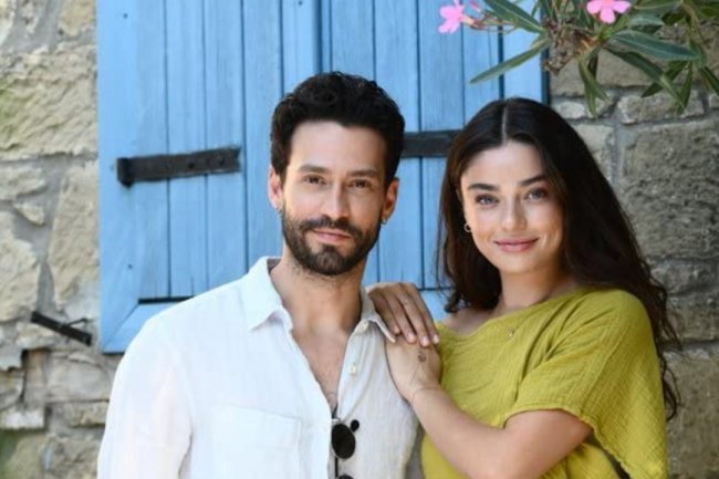 Ayca Aysin Turan uskoro na ekranima sa projektom Sen Inandir