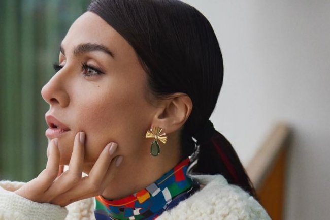 Birce Akalay o serijama Kus Ucusu i Mezarlik