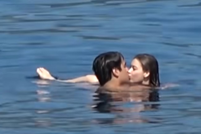 Afra Saracoglu i Mert Ramazan Demir su zajedno – dokaz ljubavi! (FOTO)