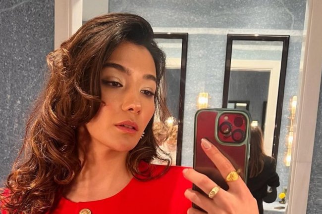 Nova serija Aybuke Pusat