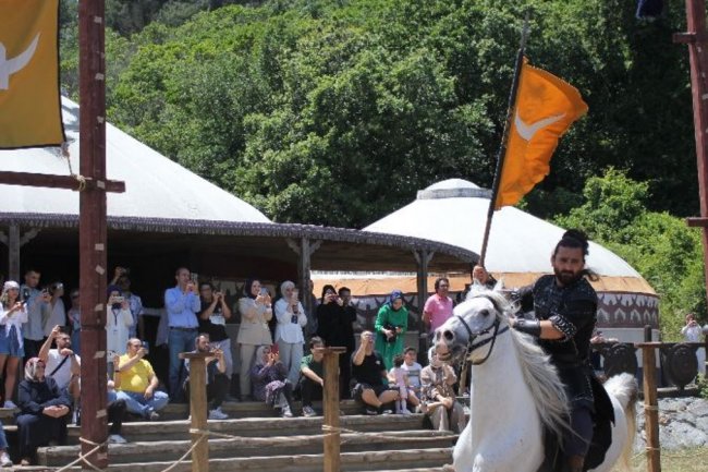 Lepa prilika za fanove turske serije Kurulus Osman