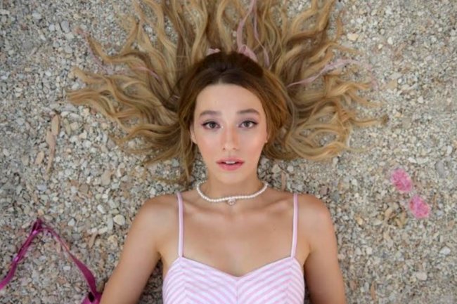 Sumeyye Aydogan se pridružila trendu