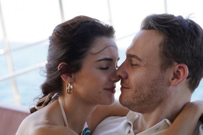 Hafsanur Sancaktutan se oglasila nakon što je Kerem Bursin bio u bolnici!