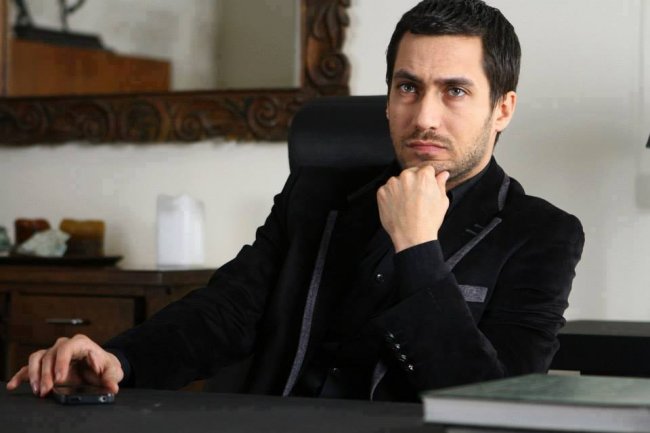 Berk Hakman u novoj TV seriji Ne Gemiler Yaktim