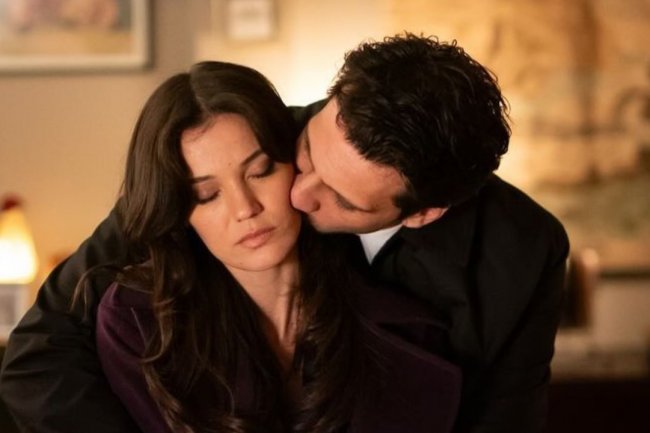 Pinar Deniz i Kaan Urgancioglu su srećni zbog fantastičnog uspeha serije Yargi!