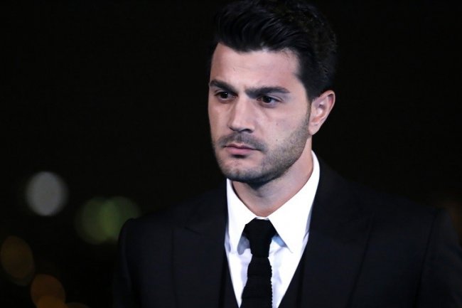 Burak Sevinc u projektu Murat Gogebakan: Kalbim Yarali