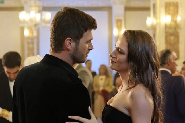 Serenay Sarikaya biranim rečima o Kivancu Tatlitugu