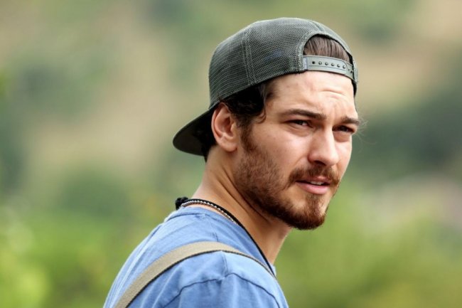 Cagatay Ulusoy u dve nove serije u samo dva dana!