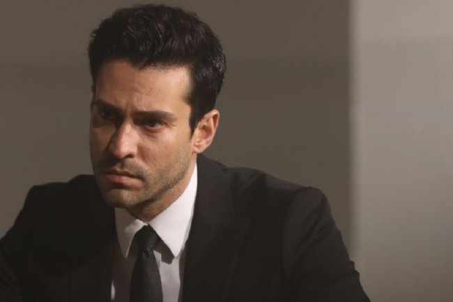 Ekin Koc sa drugačijim likom u novoj seriji Tas Kagit Makas | Papir, kamen, makaze