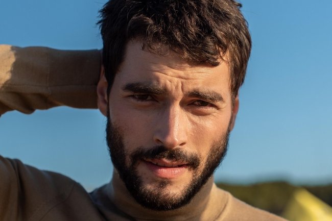 Akin Akinozu se vraća TV serijom Yaban Cicekleri | Divlje cveće