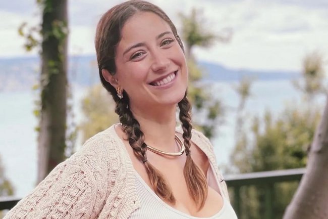 Hazal Kaya kao detektivka u seriji Sorgu Odasi | Soba za ispitivanje