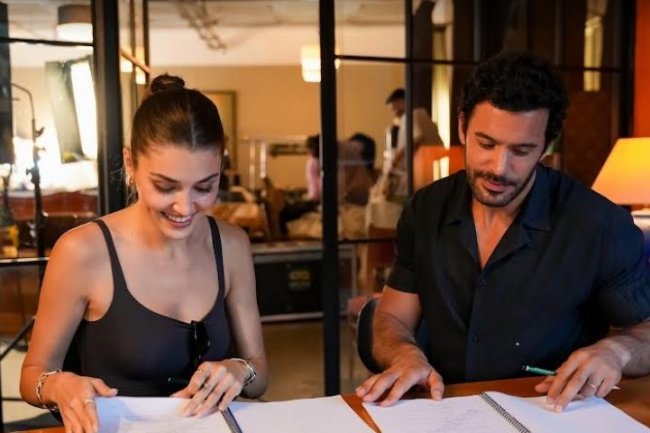 Baris Arduc i Hande Ercel u projektu Ruzgara Birak