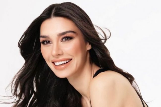 Burcu Kiratli u projektu Ljubav na ulici