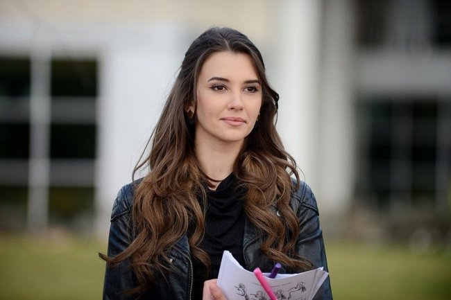 Leyla Lydia Tugutlu – modeling i gluma!