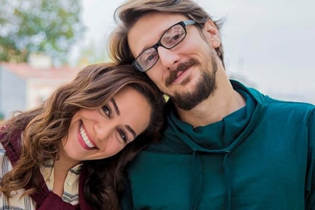 Turski film Bana Adini Sor – radnja i uloge