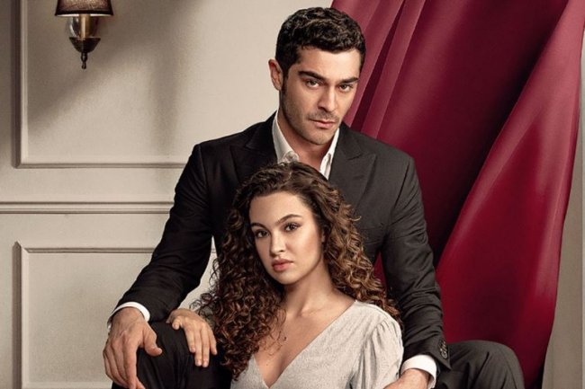 Su Burcu Yazgi Coskun i Burak Deniz u seriji Bir Gece Masali