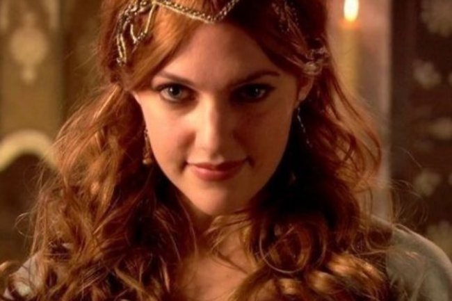 Meryem Uzerli se vraća na TV ekrane serijom Harika Cilginlar!