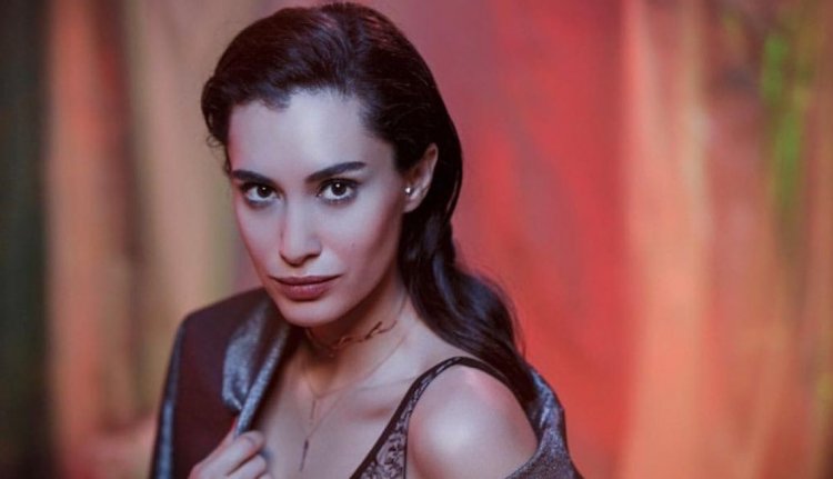 Hande Dogandemir u seriji Tas Kagit Makas | Kamen, papir, makaze