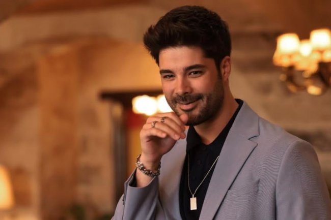 Genco Ozak kao Esat u seriji Siyah Kalp | Crno srce