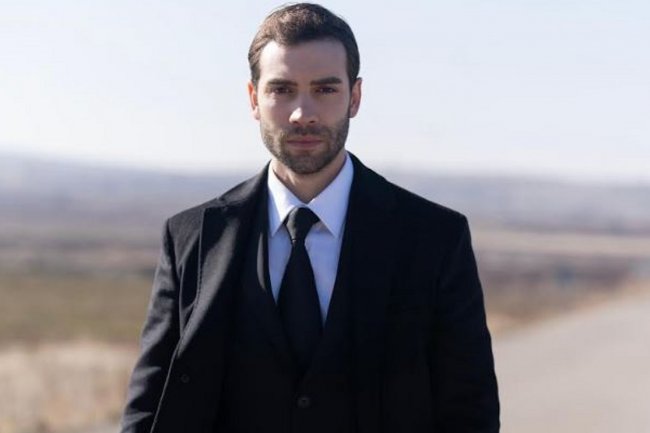 Burak Berkay Akgul u seriji Sahipsizler | Beskućnici