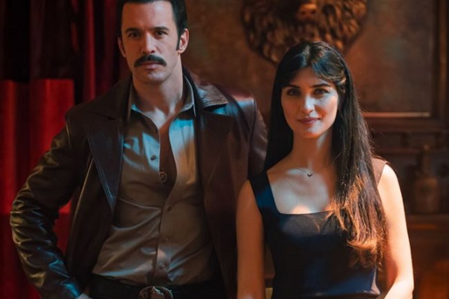 Baris Arduc i Tuba Buyukustun u projektu Dehset Bey