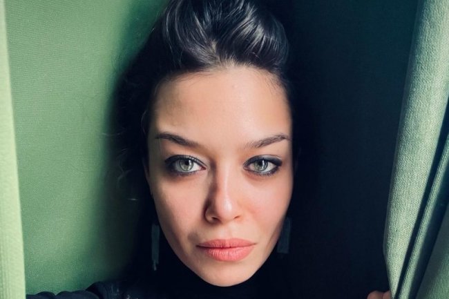 Zeynep Yuce se pridružuje seriji Kiskanmak I Ljubomoran kao Feride