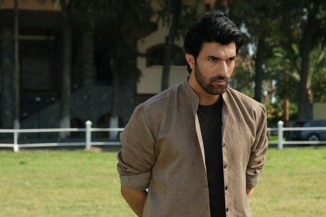 Bereketli Topraklar | Plodna zemlja – 3. epizoda: Hapšenja, opasne zavere i neočekivane emocije