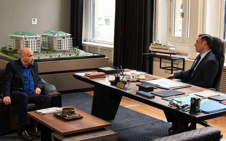 Kizilcik Serbeti | Šerbet od brusnice – Sadržaj 120. epizode: Porodična proslava završava skandalom, Bade šokira Omera