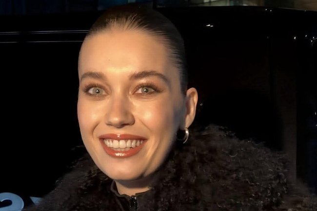 Afra Saracoglu demantovala navode o intimnim scenama u seriji A.B.I | Porodica je test