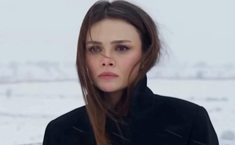 Sinem Unsal, Alija iz serije Uzak Sehir | Daleki grad, zablistala uprkos hladnoći tokom snimanja u Mardinu