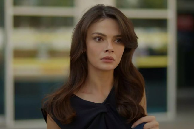 Sinem Unsal o snimanju serije Uzak Sehir: Timski duh kao ključ uspeha