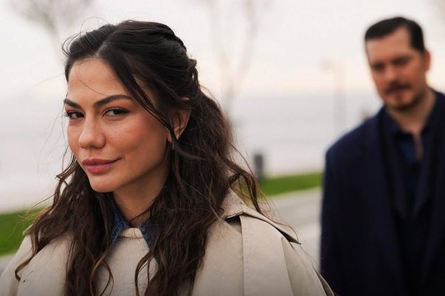Fotografije Demet Ozdemir sa snimanja serije Esref Ruya | Ešrefov san oduševile fanove