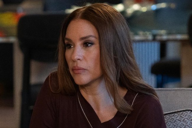 Haos u porodici Unal: Bankrot, bolni rastanci i šokantna objava u večerašnjoj epizodi serije Kizilcik Serbeti | Šerbet od brusnice