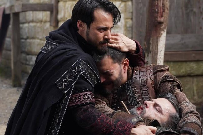 Kurulus Orhan 22. epizoda: Svadbena zvona i miris izdaje 